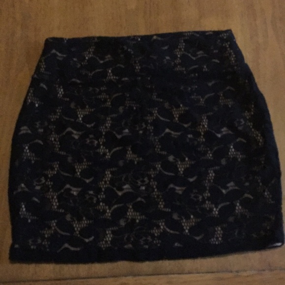 Cotton On Dresses & Skirts - Black and Tan lace skirt Cotton On Dresses & Skirts - Black and Tan lace skirt